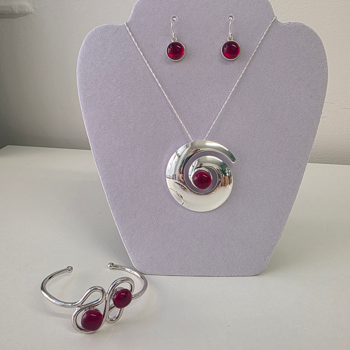 Ruby Red Glass Jewellery Set - Silver Tone Spiral Pendant, Earrings & Wave Cuff